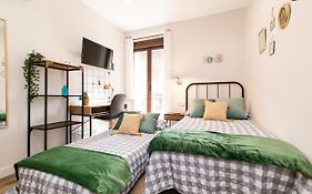 Emblematic Apartment In The Realejo